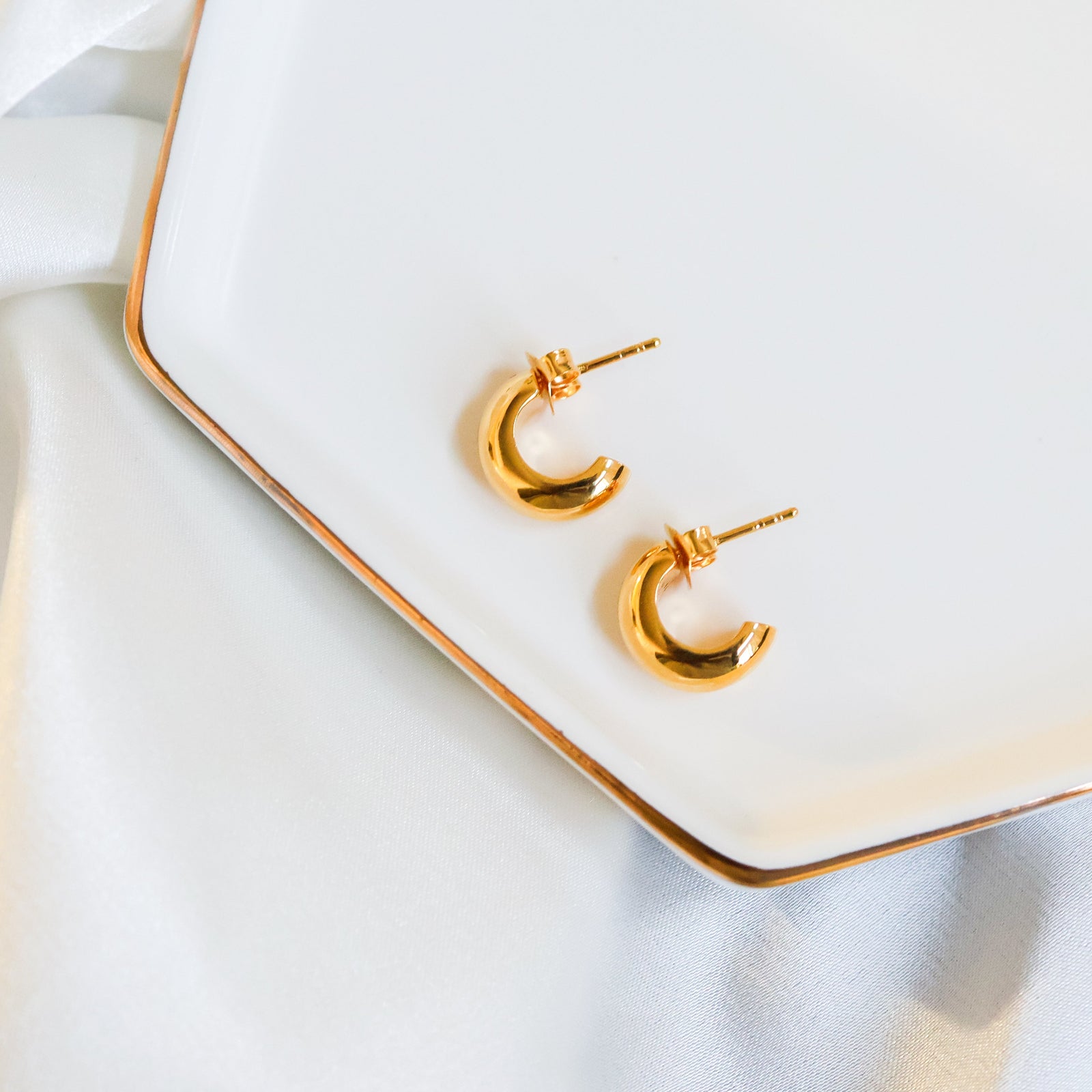 18k Gold Vermeil-GO CHUNK YOURSELF Chunky Hoop Earrings - Huggies