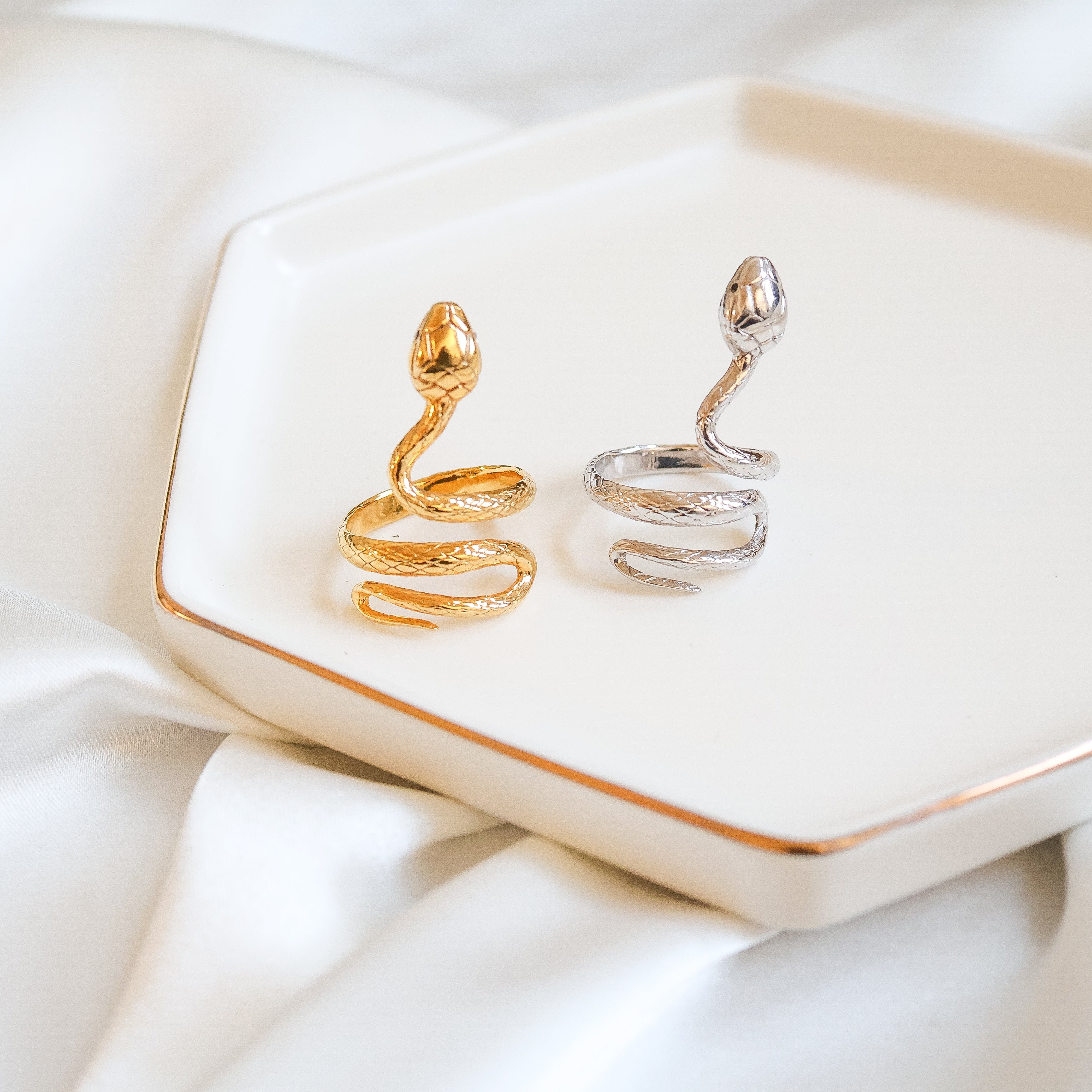 Sterling Silver (With Rhodium Protection)-COLD-BLOODED Snake Ring